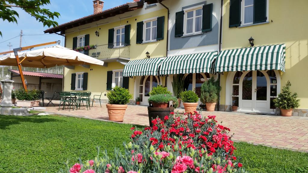 Agriturismo Cascina Rabalot Diano dʼAlba Zewnętrze zdjęcie